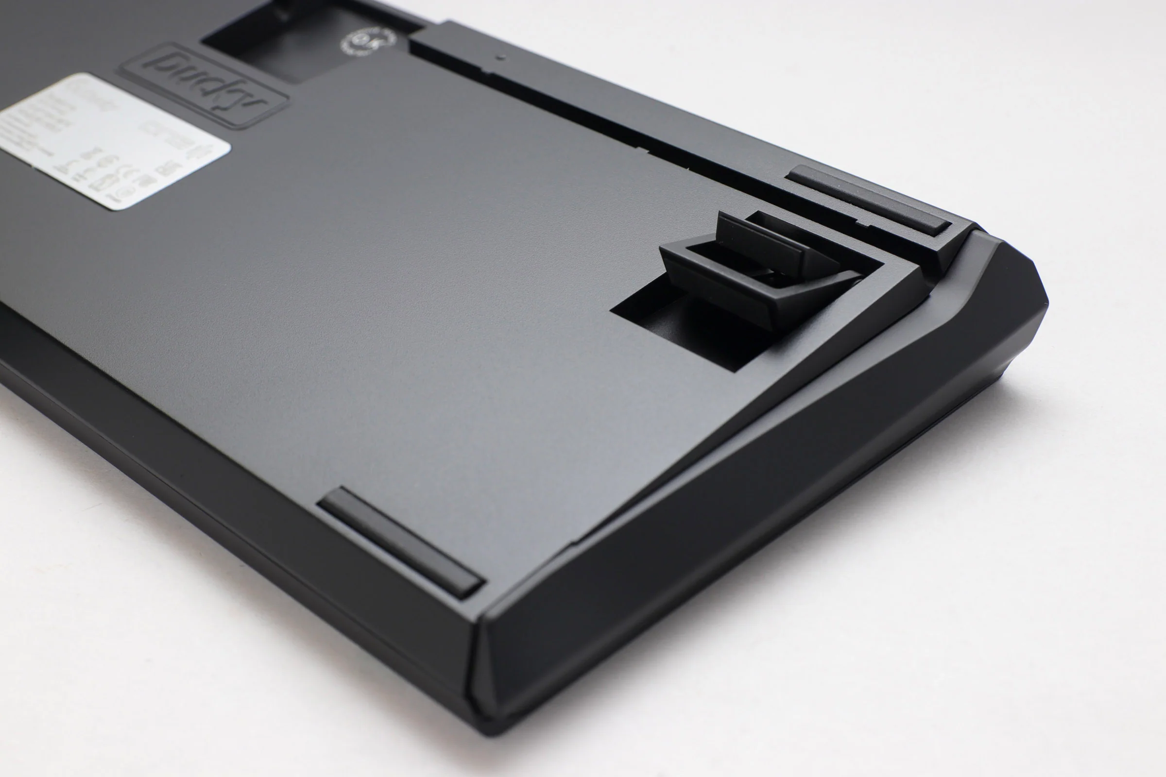 Ducky One 3 Black Barebones Hotswap RGB Mechanical Keyboard - Image 8