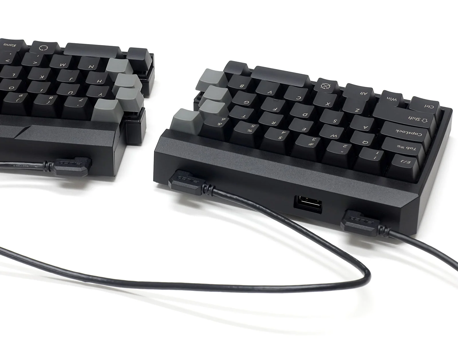 Filco Majestouch Xacro M10SP Black 65% Split Double Shot PBT Mechanical Keyboard - Image 3