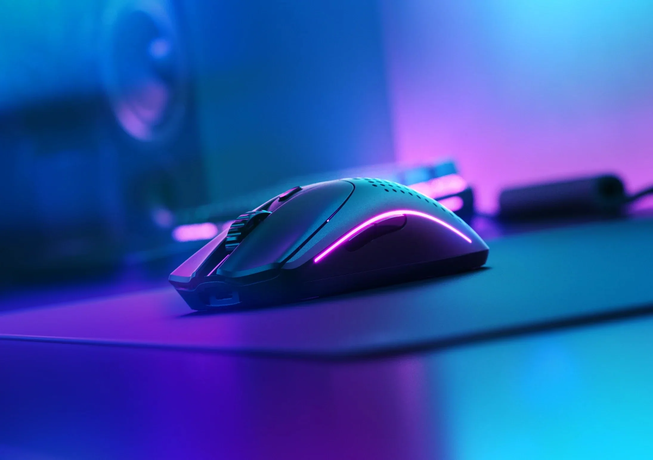 Glorious PC Model O 2 Matte Black RGB Wireless Mouse - Image 7