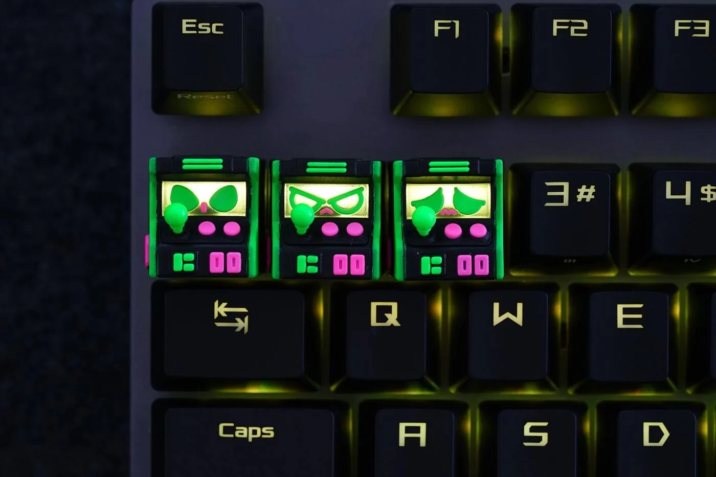 Hot Keys Project HKP Error Smart Madness Artisan Keycap - Image 3