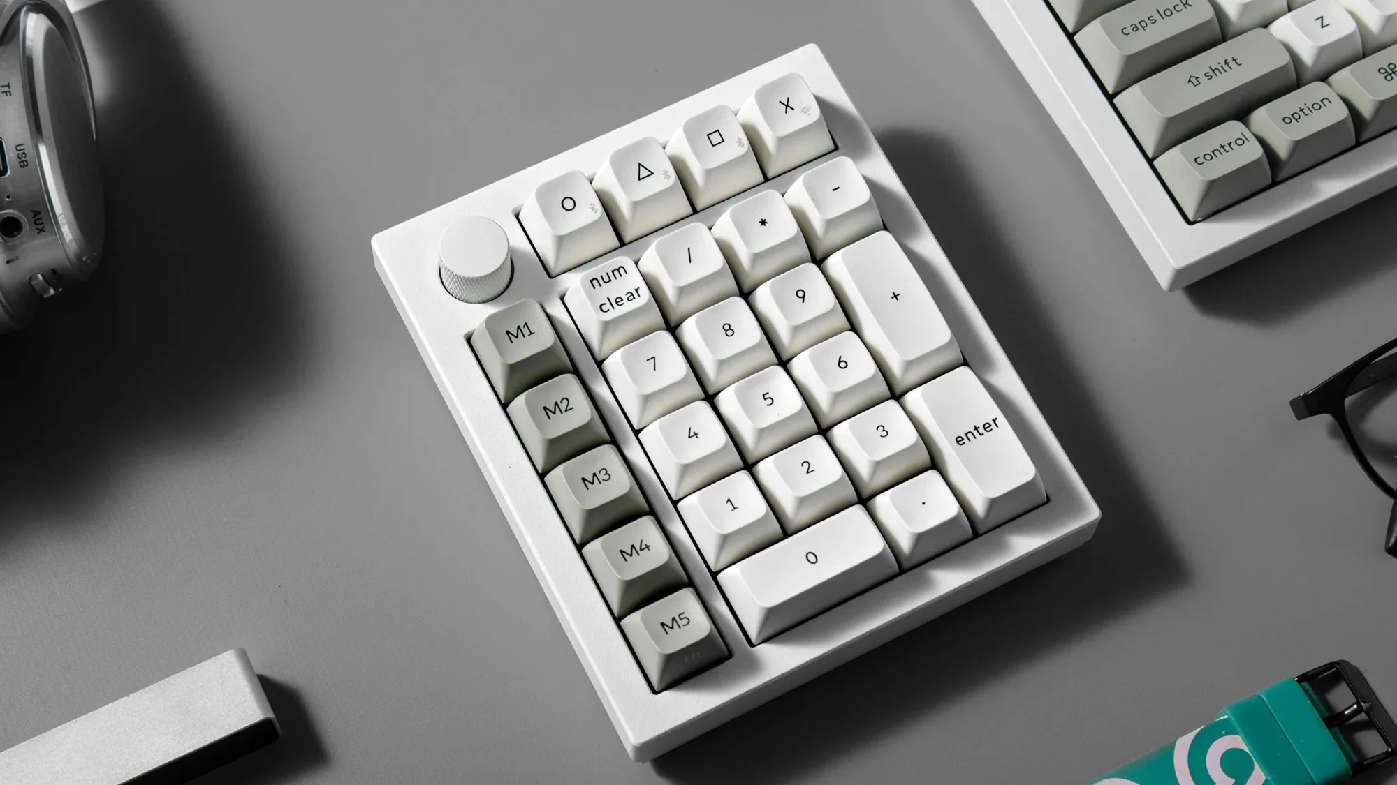 Keychron Q0 Max Aluminum Numpad Wireless Mechanical Keyboard - Image 8