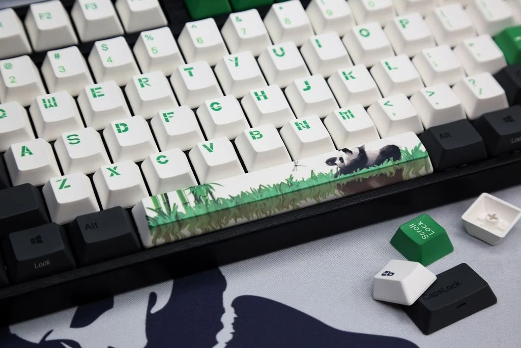 Varmilo APT108 Panda R2 Hotswap Wireless RGB Keyboard - Image 6