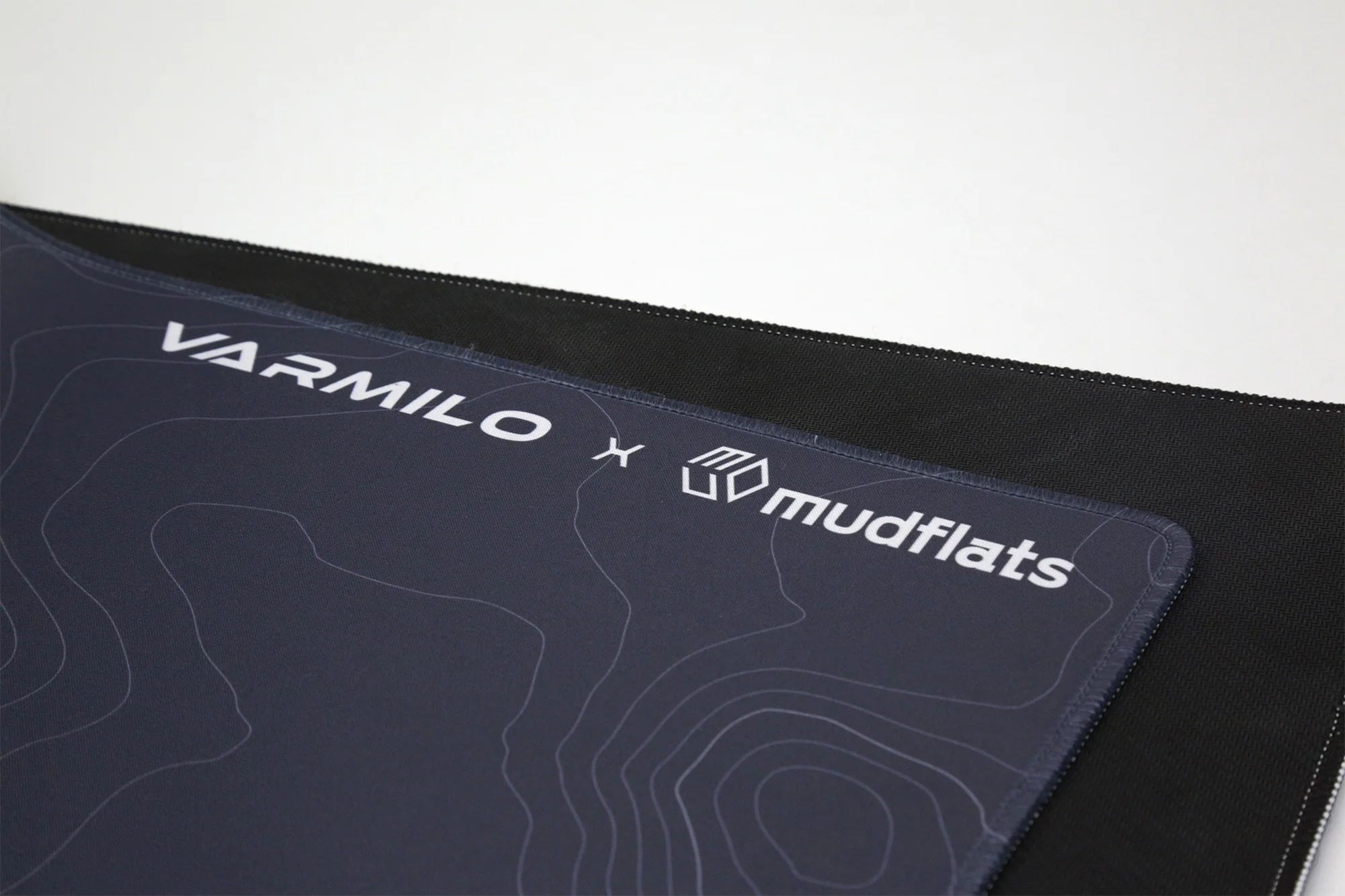 Varmilo Extra Large Summit Desk Mat with Stitched Edges - Image 7