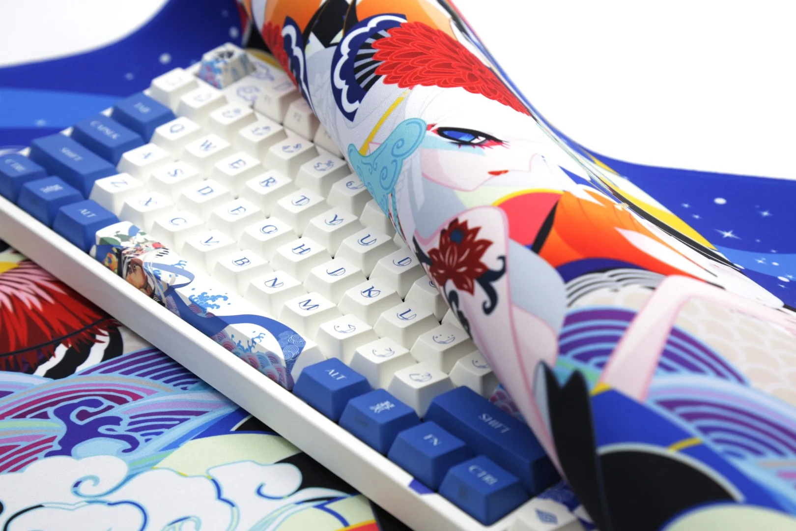 Varmilo Lovebirds-I XL Desk Mat - Image 9