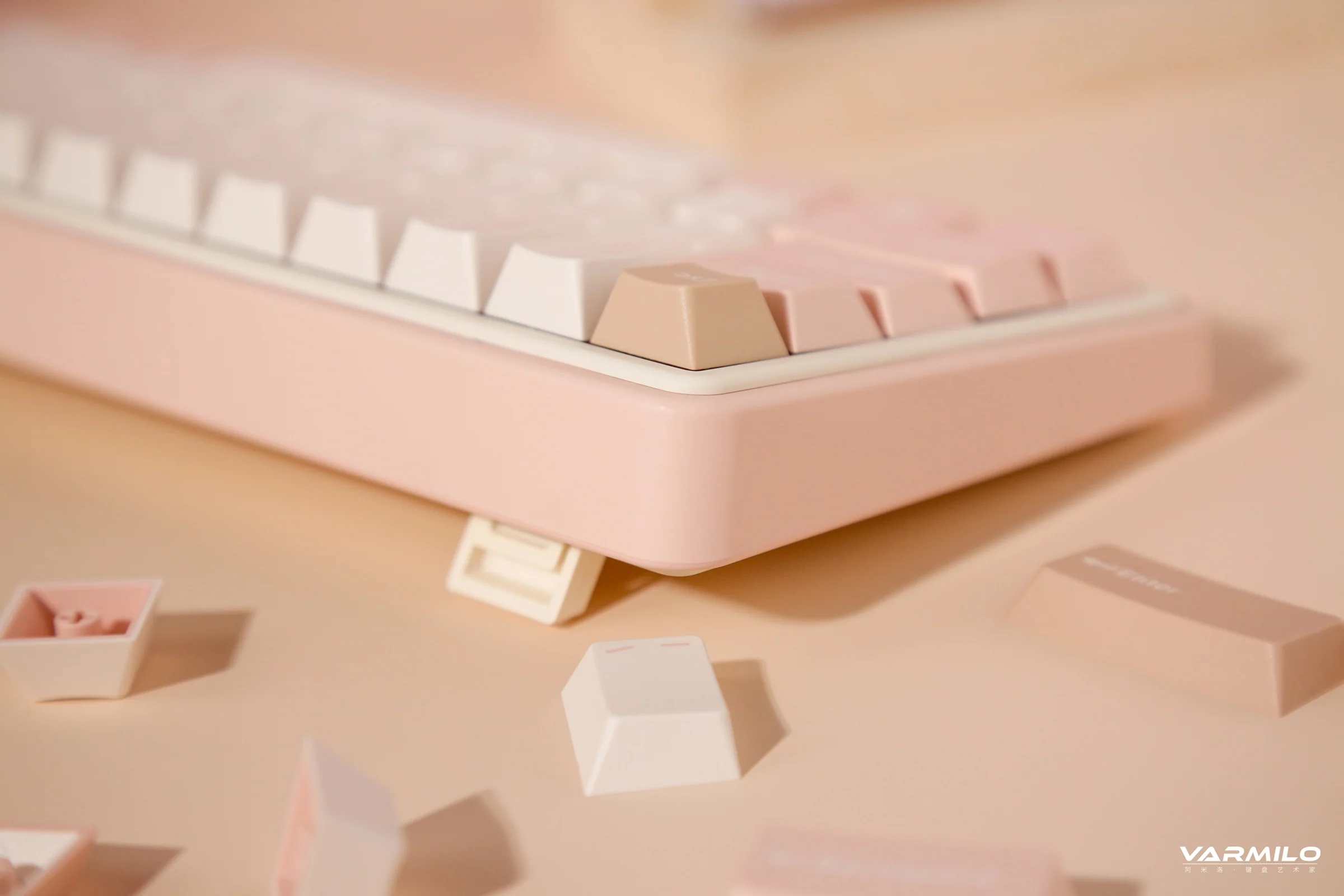Varmilo Minilo VXH67 Mendozae 65% Wired Hotswap White LED Keyboard - Image 7