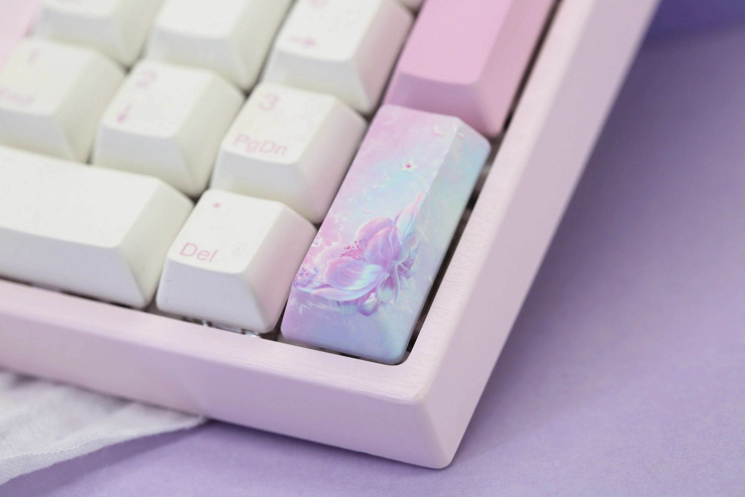 Varmilo VA Series V2 Dreams on Board Mechanical Keyboard - Image 3