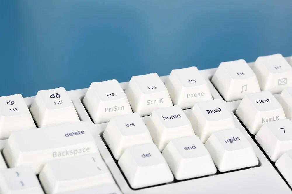 Varmilo VPT108 Mac Hotswap Wireless RGB Mechanical Keyboard - Image 4