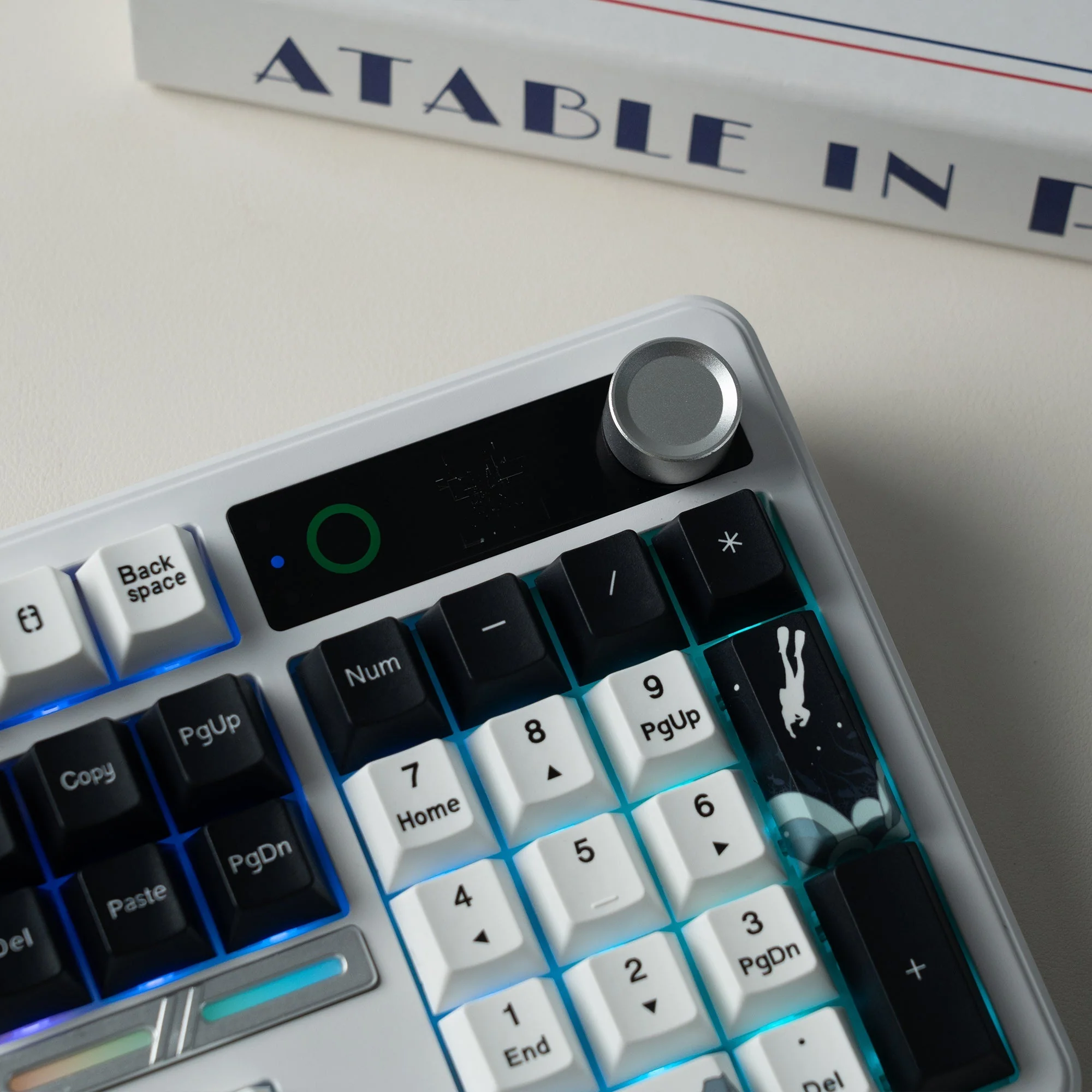 Womier SK30 Kanagawa Wireless Numpad Keyboard - Image 13